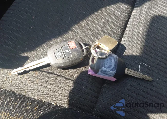 JTMZFREVXHJ700127: 43258419