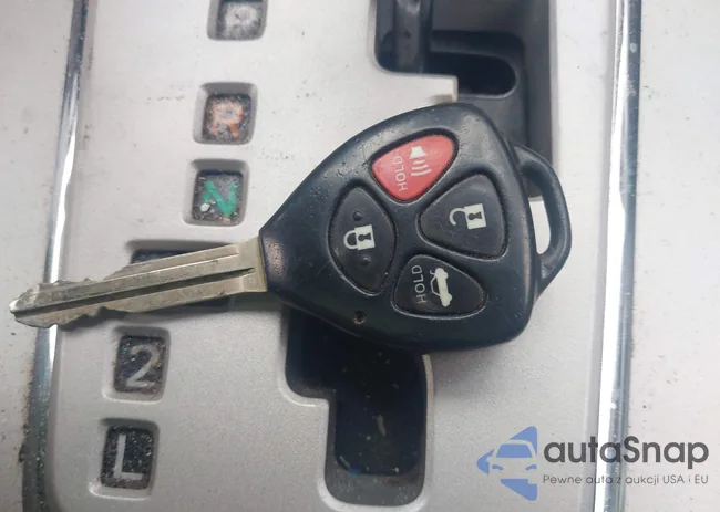 2T1BU4EE4BC729040: 43257637