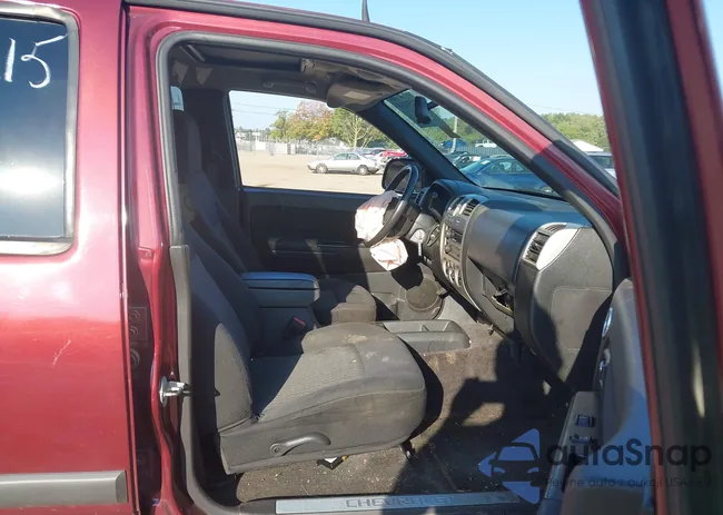 1GCDT13EX88173401: 43259215