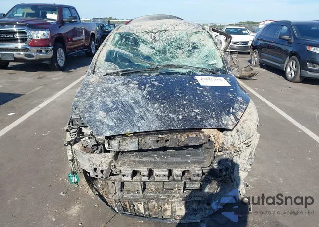 1FADP3F23JL245453: 43259256