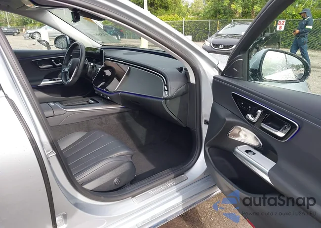 W1KLF4HB8RA023497: 43258559