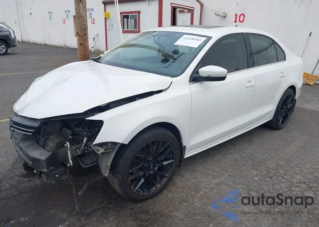 3VWLP7AJ2CM122981: 43258585