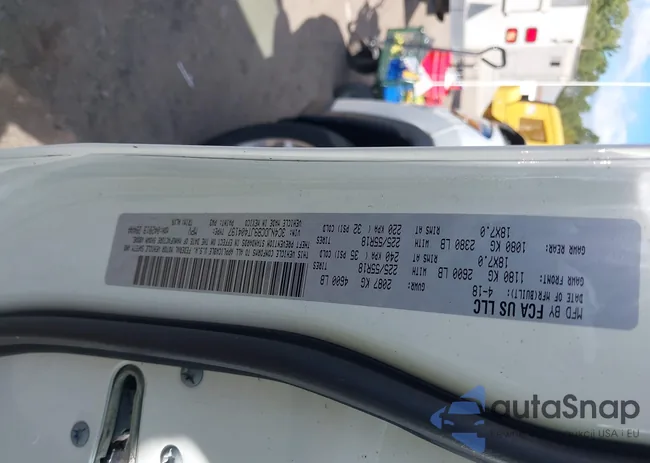 3C4NJDCB9JT404197: 43258762