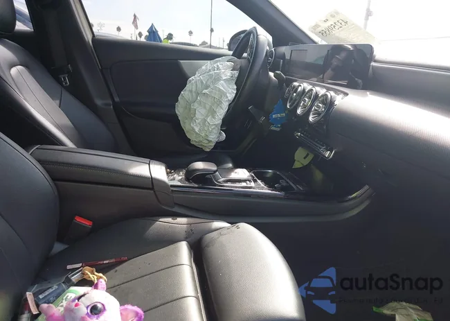 W1K3G4EB0LJ209186: 43259855