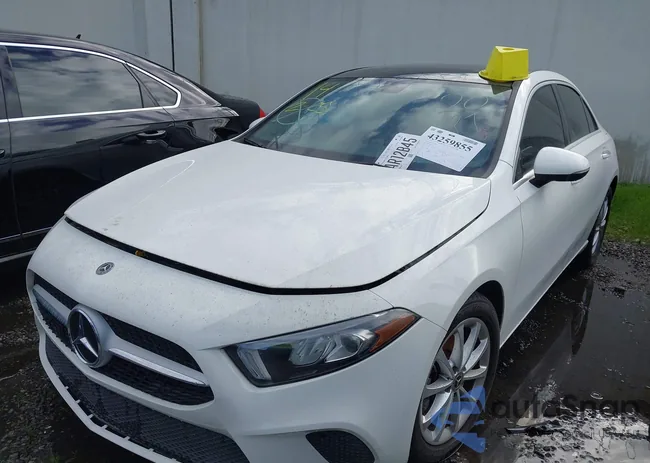 W1K3G4EB0LJ209186: 43259855