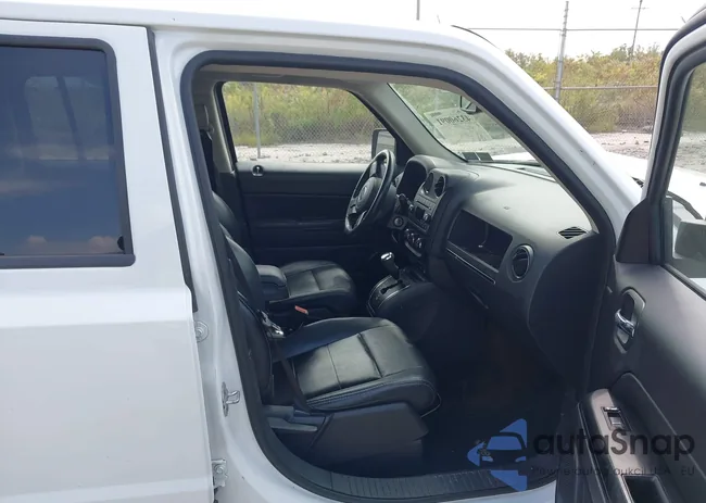 1C4NJRFB6GD535191: 43260091