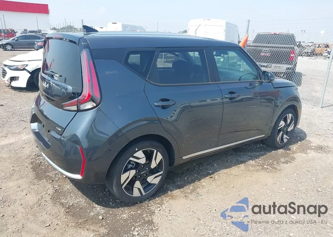 KNDJ53AU5S7268674: 43260335