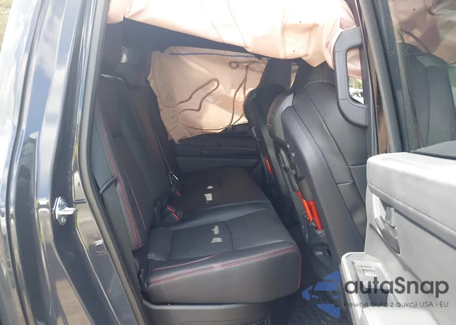 3TYLC5LN3ST026394: 43259560