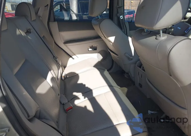 1J8HR68218C170596: 43259602