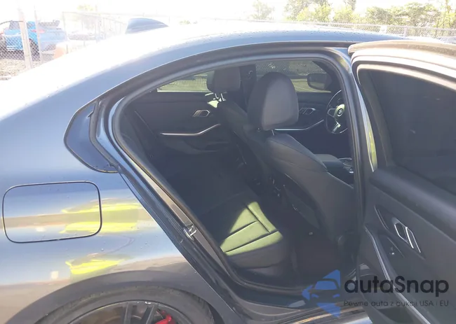 3MW5R1J0XL8B41522: 43260999