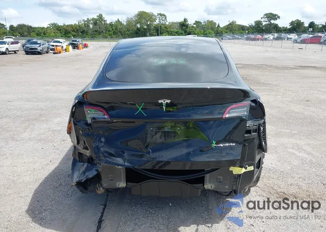 5YJYGAEE8MF207493: 43261396