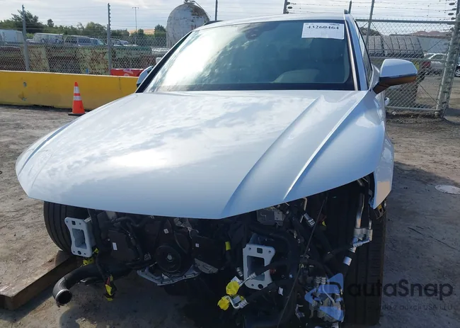 WA1E2AFY8R2113547: 43260464