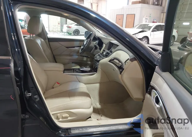 JN1BY1AP1FM540111: 43260624