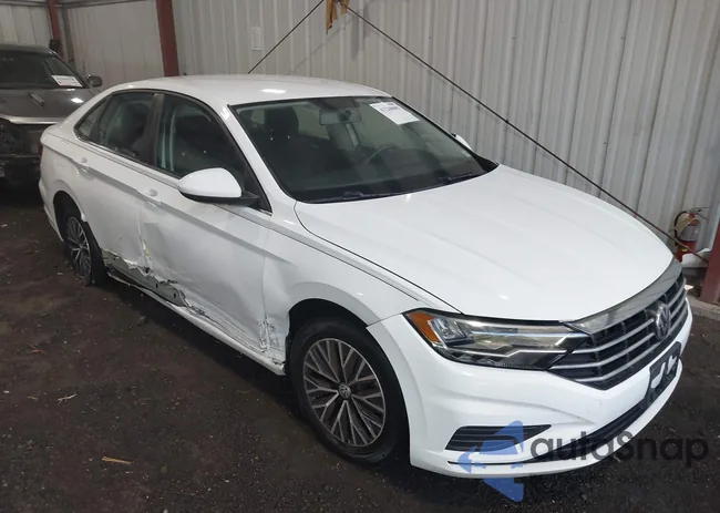 3VWC57BU8MM015806: 43260695