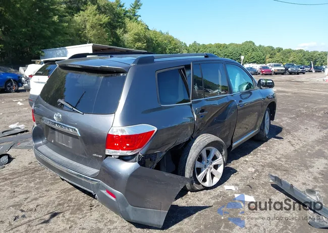 5TDBK3EH1BS048643: 43262060