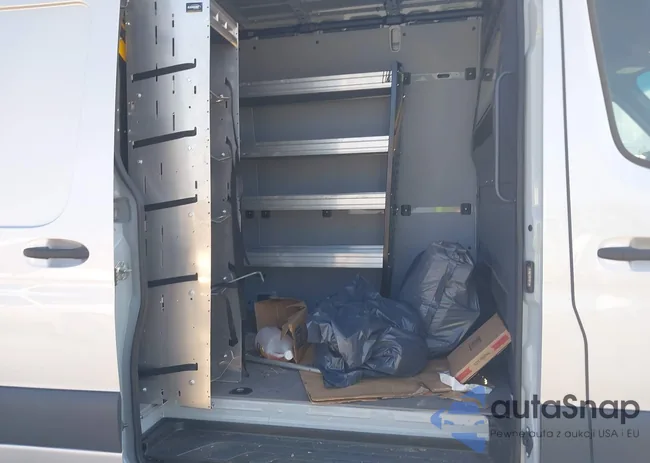 W1Y5NBHY8ST204829: 43262140