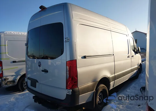 W1Y5NBHY8ST204829: 43262140