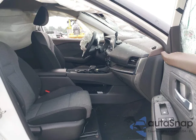 JN8BT3BA3PW002036: 43262286