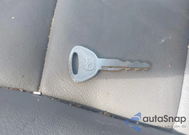 JM3LW28J830357782: 43262328