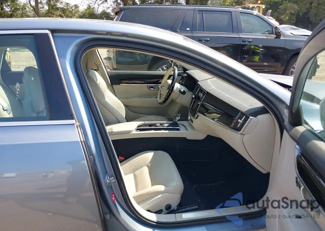 YV1102AK1H1016675: 43261736