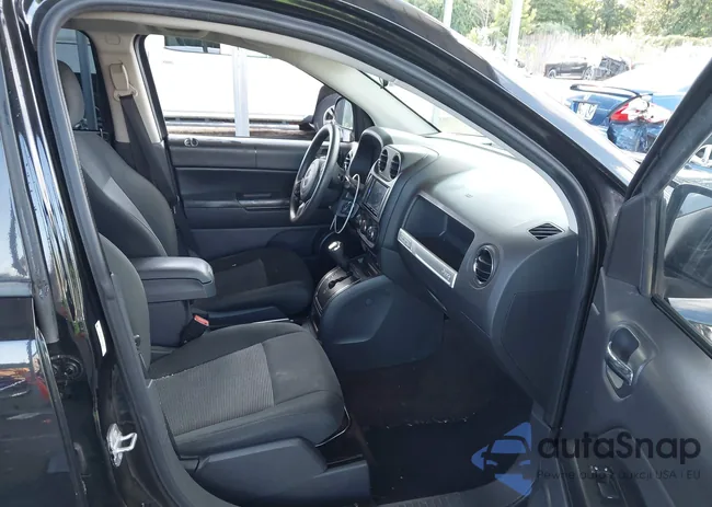 1C4NJCBA9ED692608: 43261748