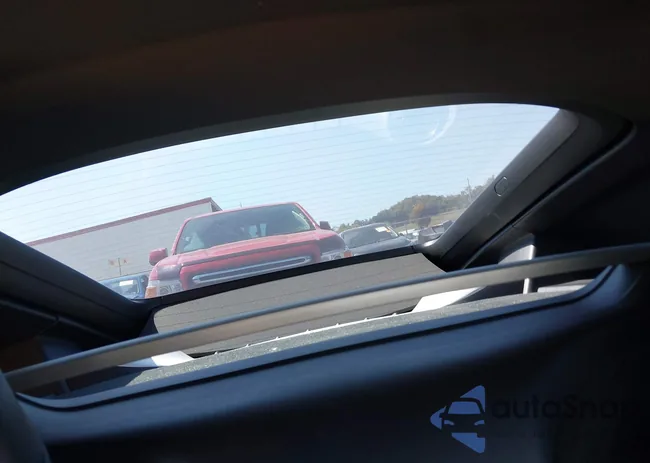 WP0AA2A83JK261002: 43261804