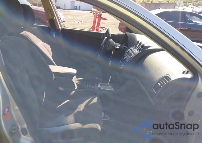 1N4AL21EX8N527243: 43263021