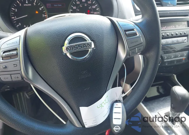 1N4AL3AP6EC426814: 43263044