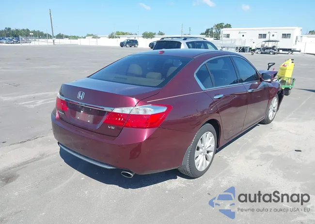 1HGCR3F8XFA011013: 43263046