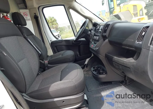 3C6TRVCG8KE526483: 43262477