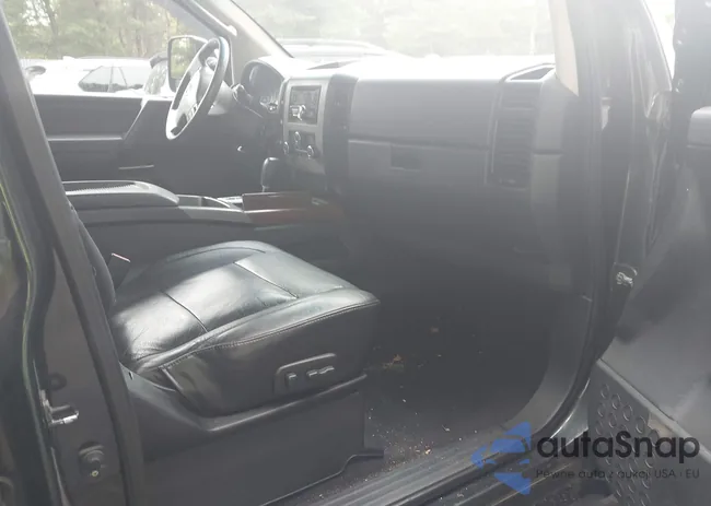 1N6AA07F88N303048: 43262532