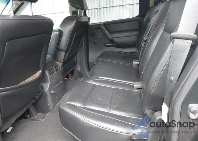 1N6AA07F88N303048: 43262532