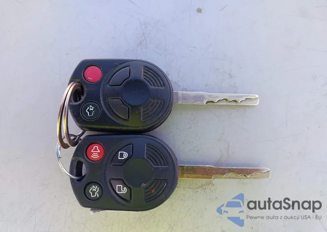 1FADP3F26JL325071: 43262760