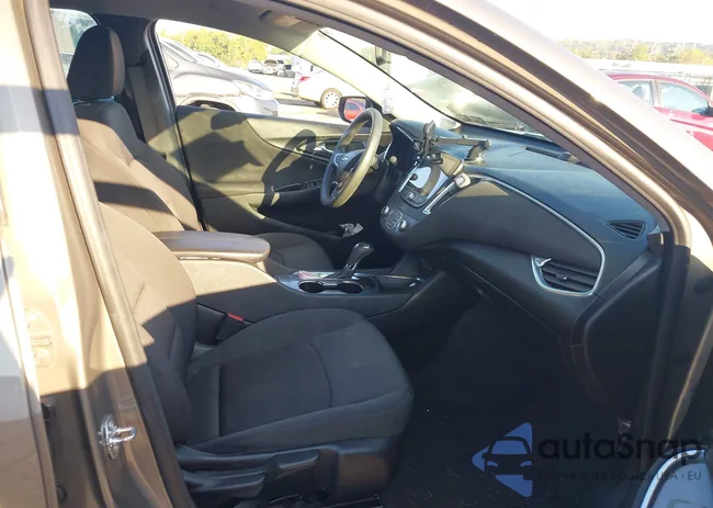 1G1ZD5ST9LF123497: 43262812