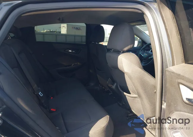 1G1ZD5ST4JF138874: 43263532