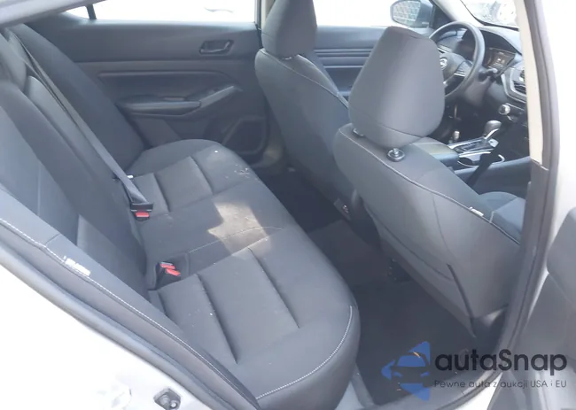 1N4BL4DV1RN347551: 43263704