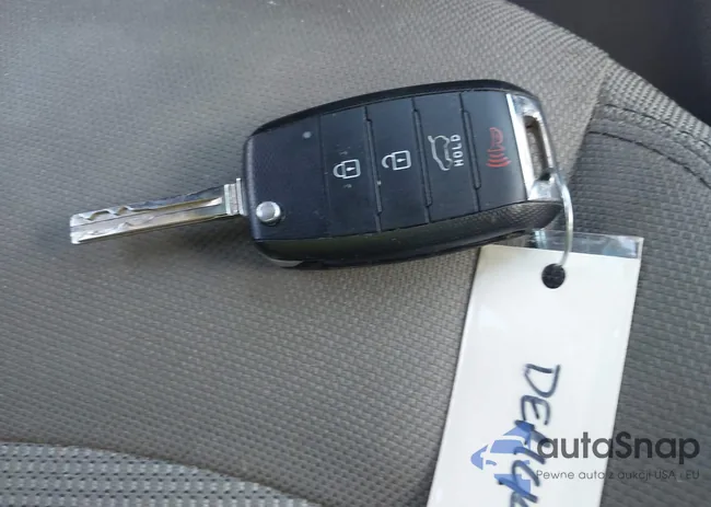 KNDPB3AC1G7810189: 43263764