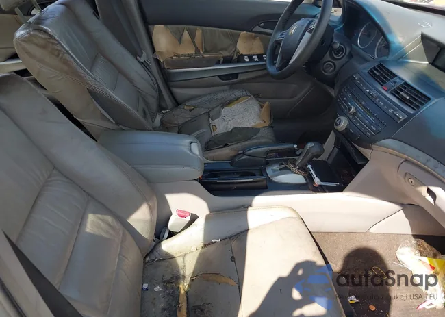 1HGCP36848A084368: 43264841