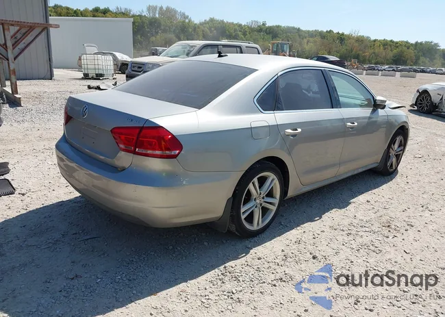 1VWBN7A34EC021237: 43265283