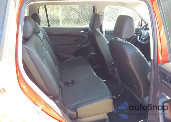 3VV2B7AX6JM176915: 43265300