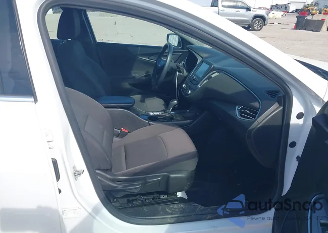 1G1ZE5ST0HF281070: 43265379