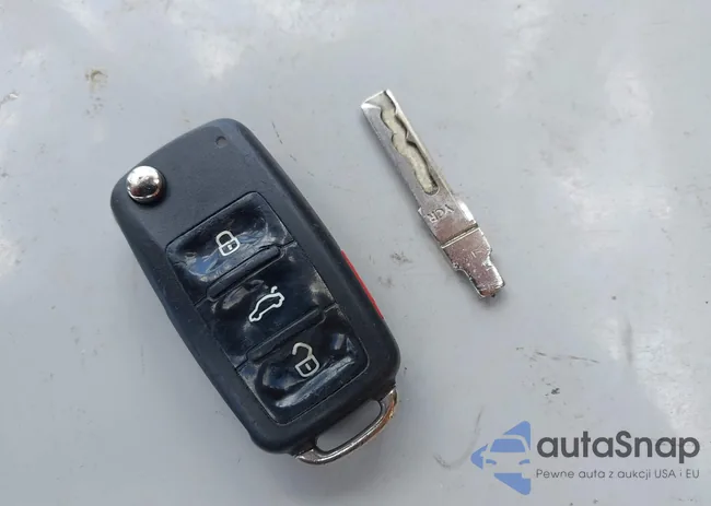 3VW2B7AJ4HM304456: 43264446