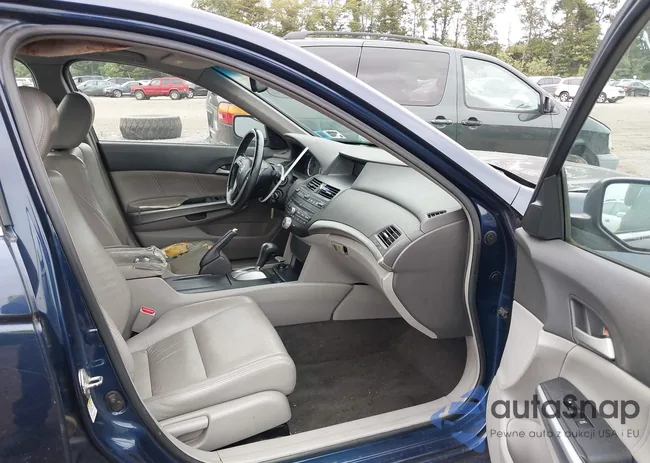 1HGCP26828A011428: 43264466