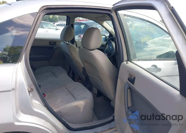 1FAHP35N39W142556: 43264713