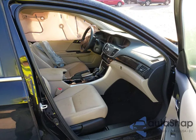 1HGCR2F35HA036239: 43266102