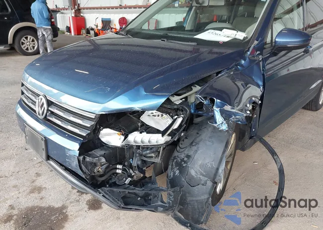 3VV0B7AX5JM059494: 43265718