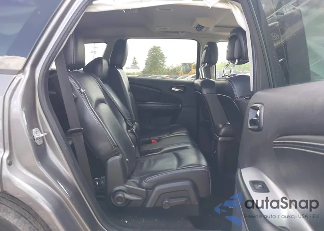 3C4PDCDG6DT538349: 43265734