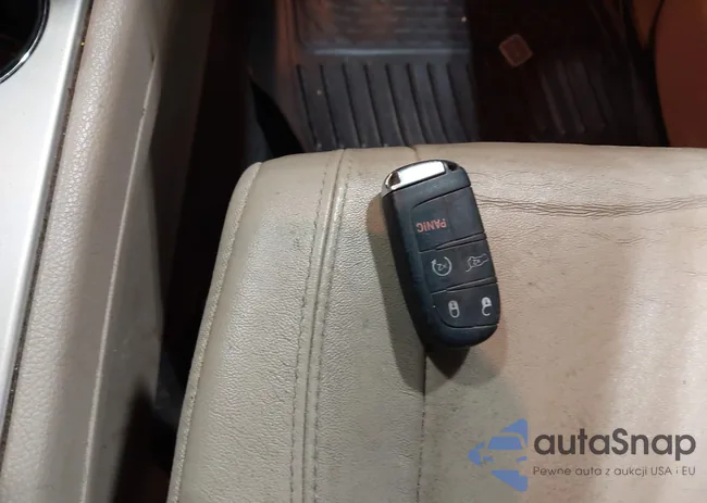 1C4RJFBG5FC650810: 43265772