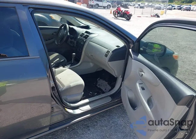 2T1BU4EEXDC002083: 43265805