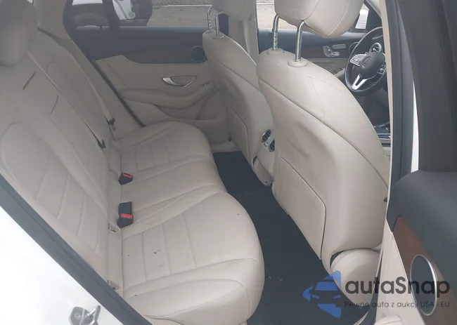 W1N0G8EB9LF764833: 43266845